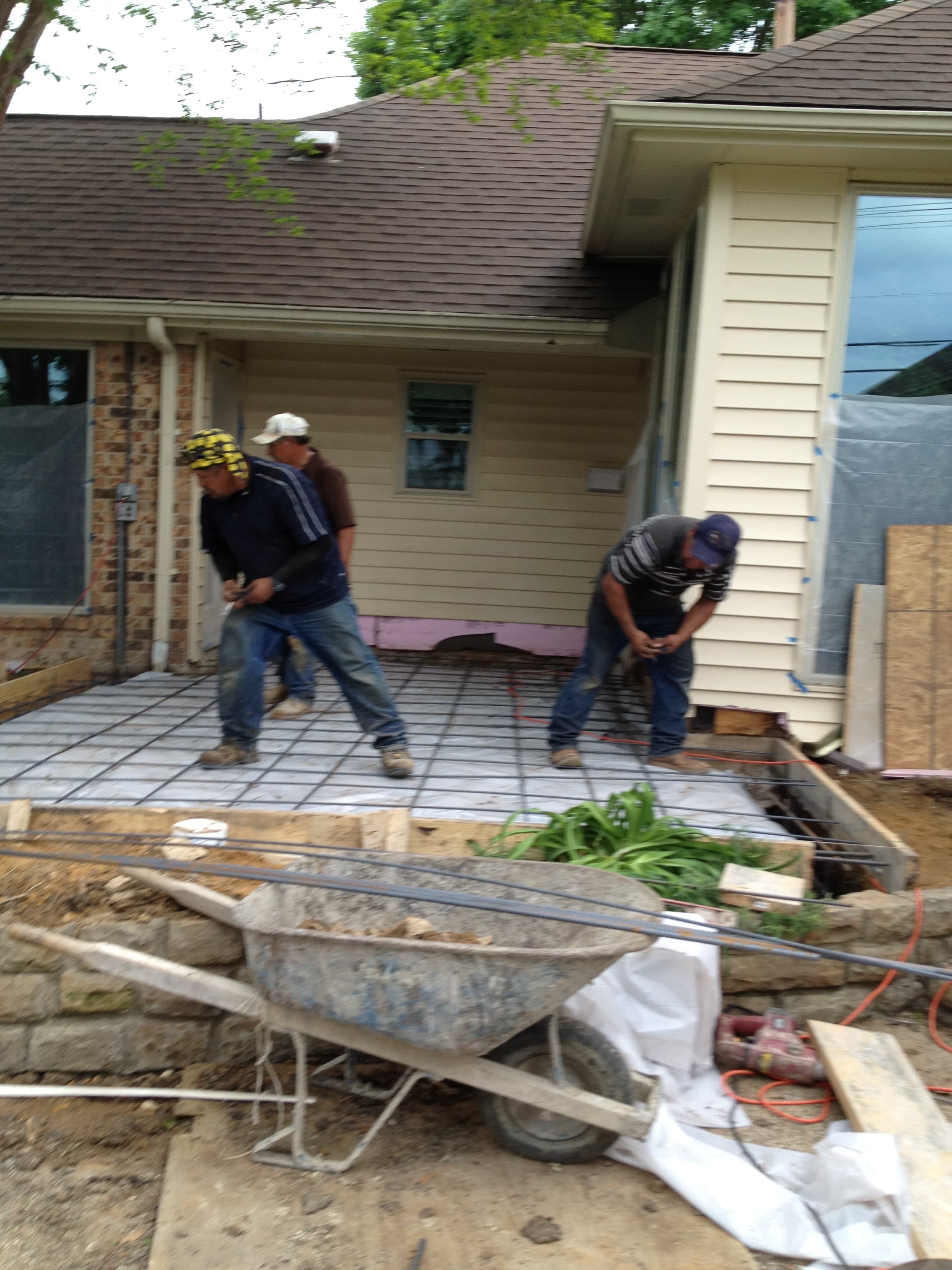 Bricks & Concrete / Masonry & Stucco photo 1